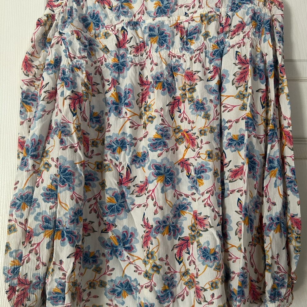 Old Navy White Smocked Tie Front Blouse - Picture 3 of 3